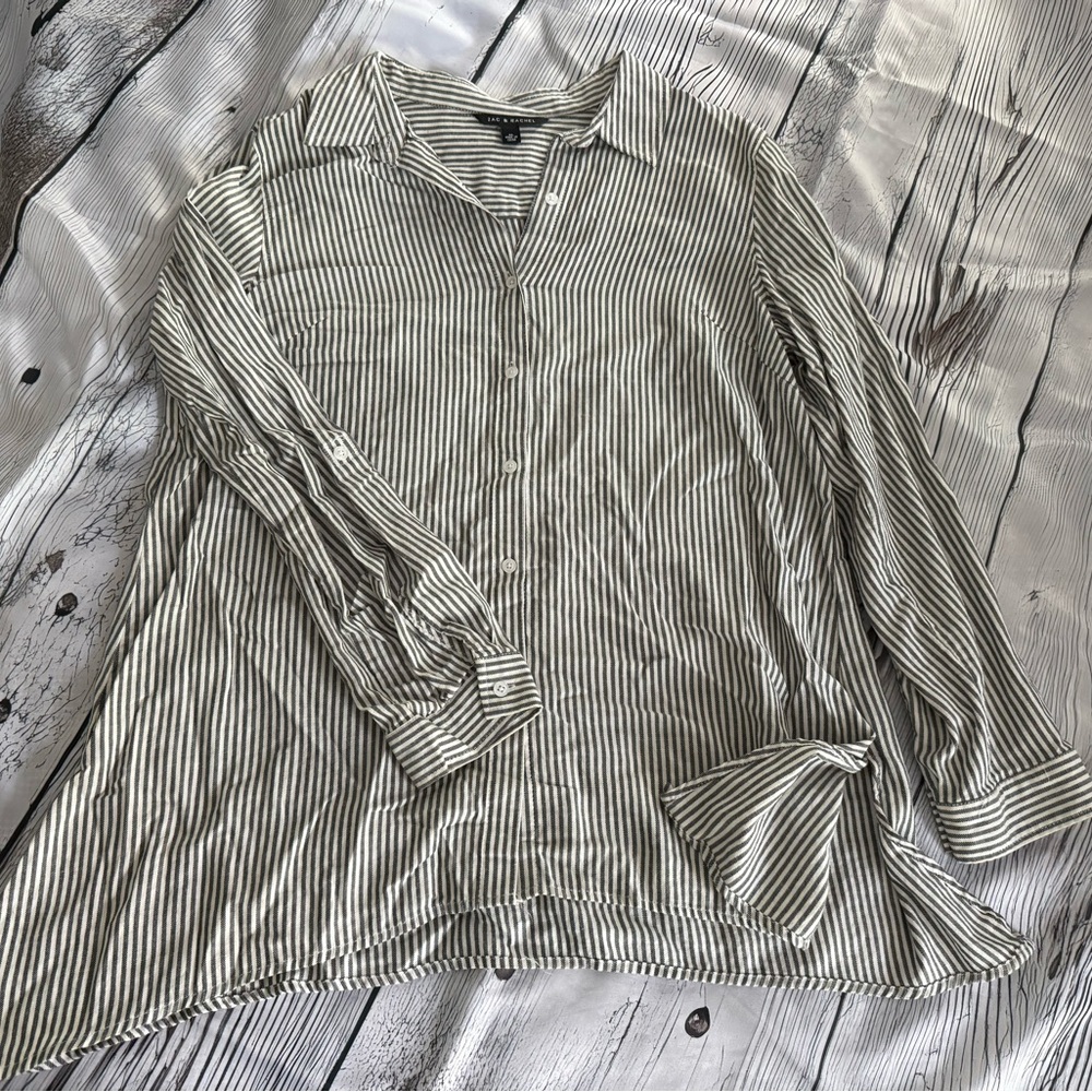 Zac & Rachel Womens Black and White Striped Shirt